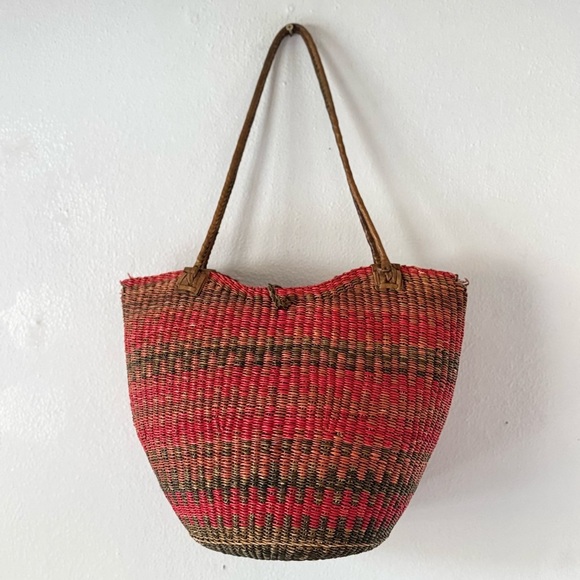 Vintage Handwoven Straw and Leather Pink and Brown Tote Bag - Picture 2 of 10
